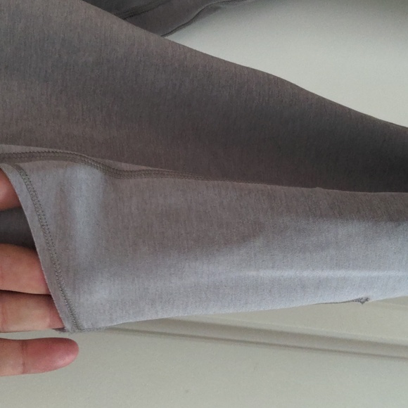 Gray Nike Capri Leggings - Picture 4 of 11